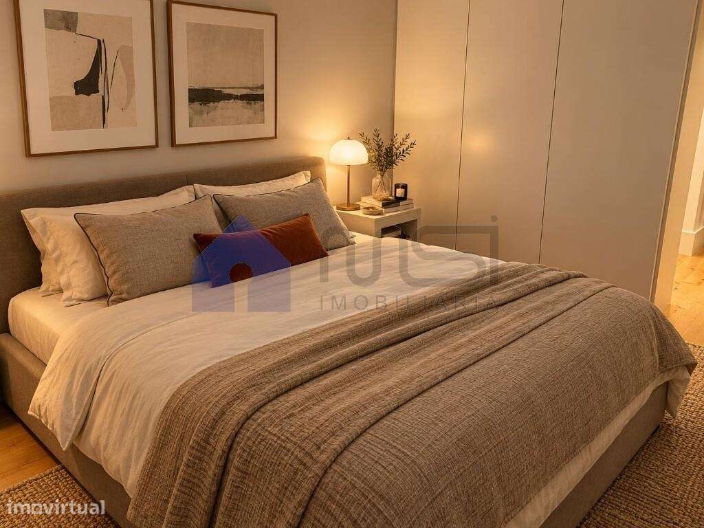 Apartamento T4 de luxo na Baixa do Porto junto ao emblemático Mercado-3