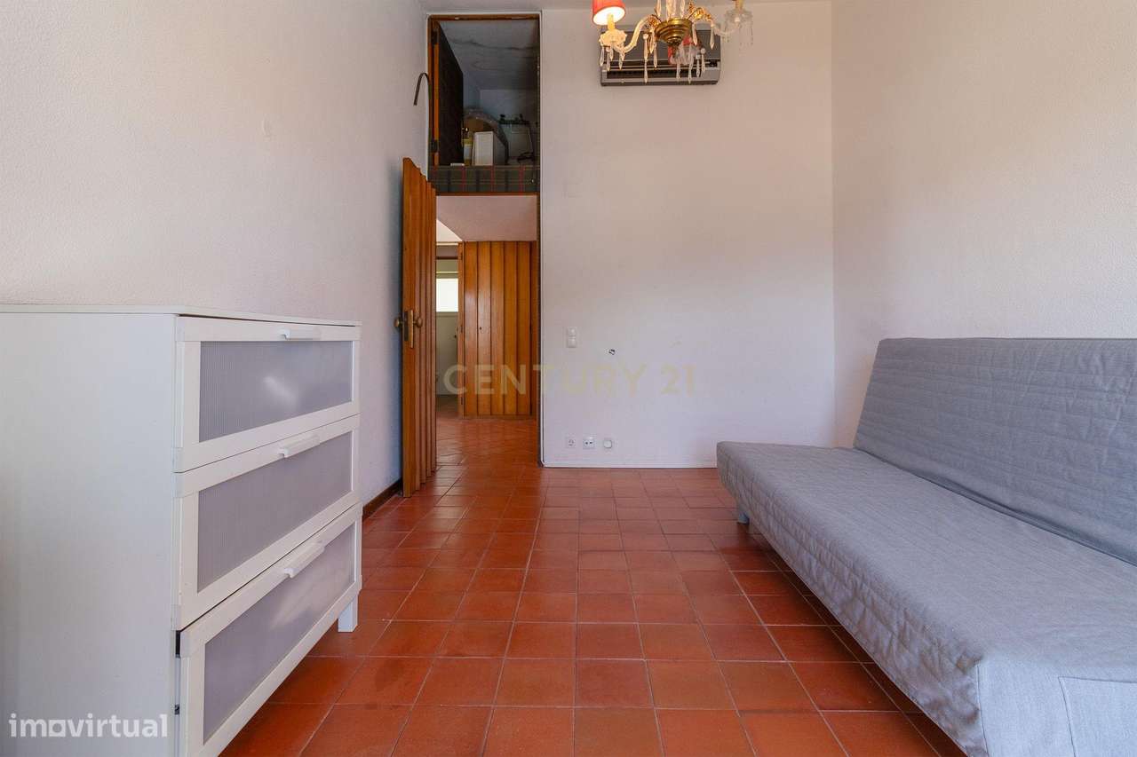 Moradia T5 com Jardim e Piscina | Albarraque – a 5 minutos da Beloura-24