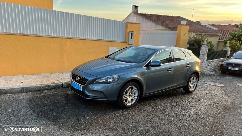 Volvo V40 1.6 D2 Eco Momentum - 1