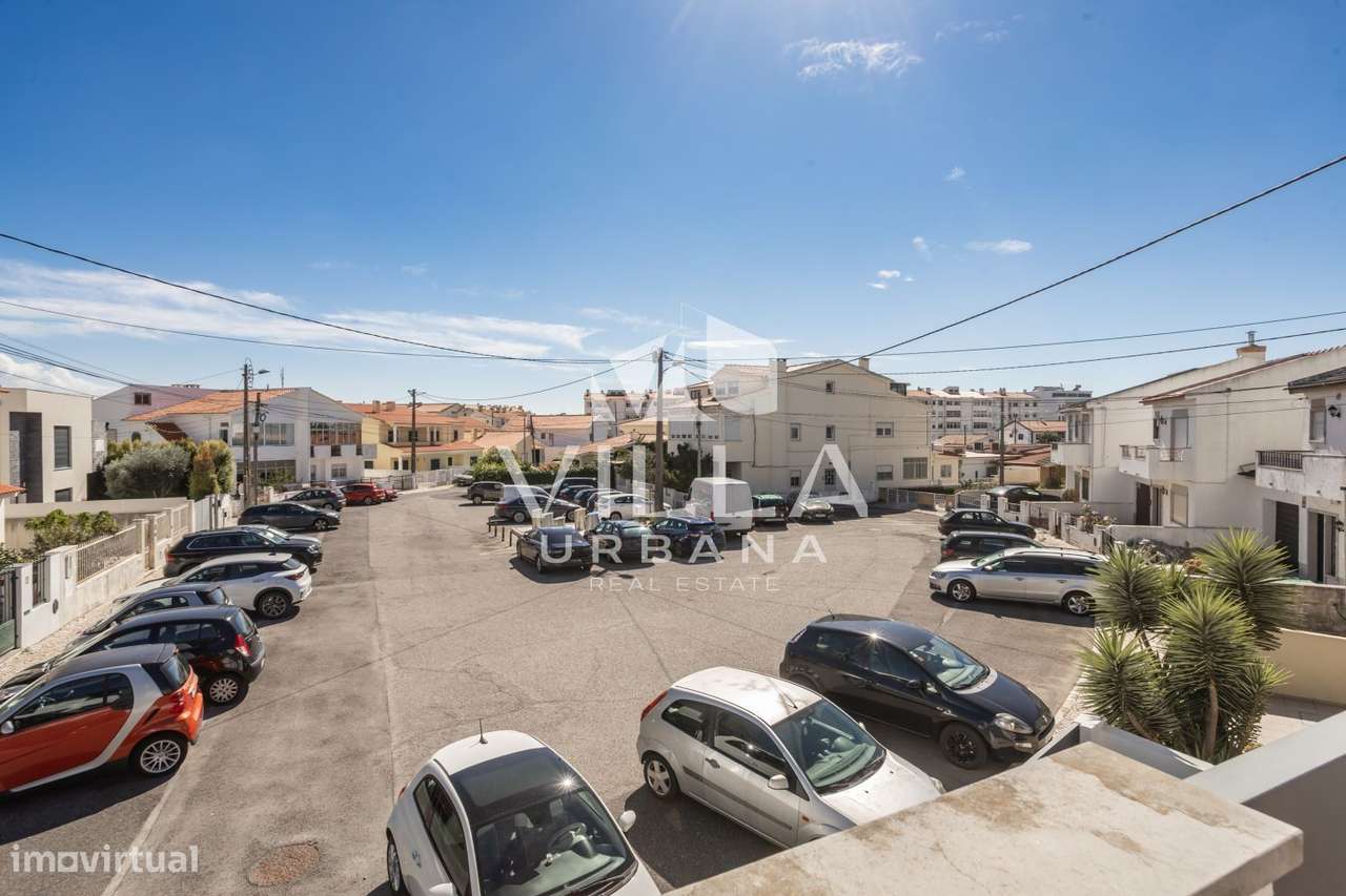 Moradia T3 com Excelentes Áreas, Garagem e Espaço Exterior em Alcabi-59