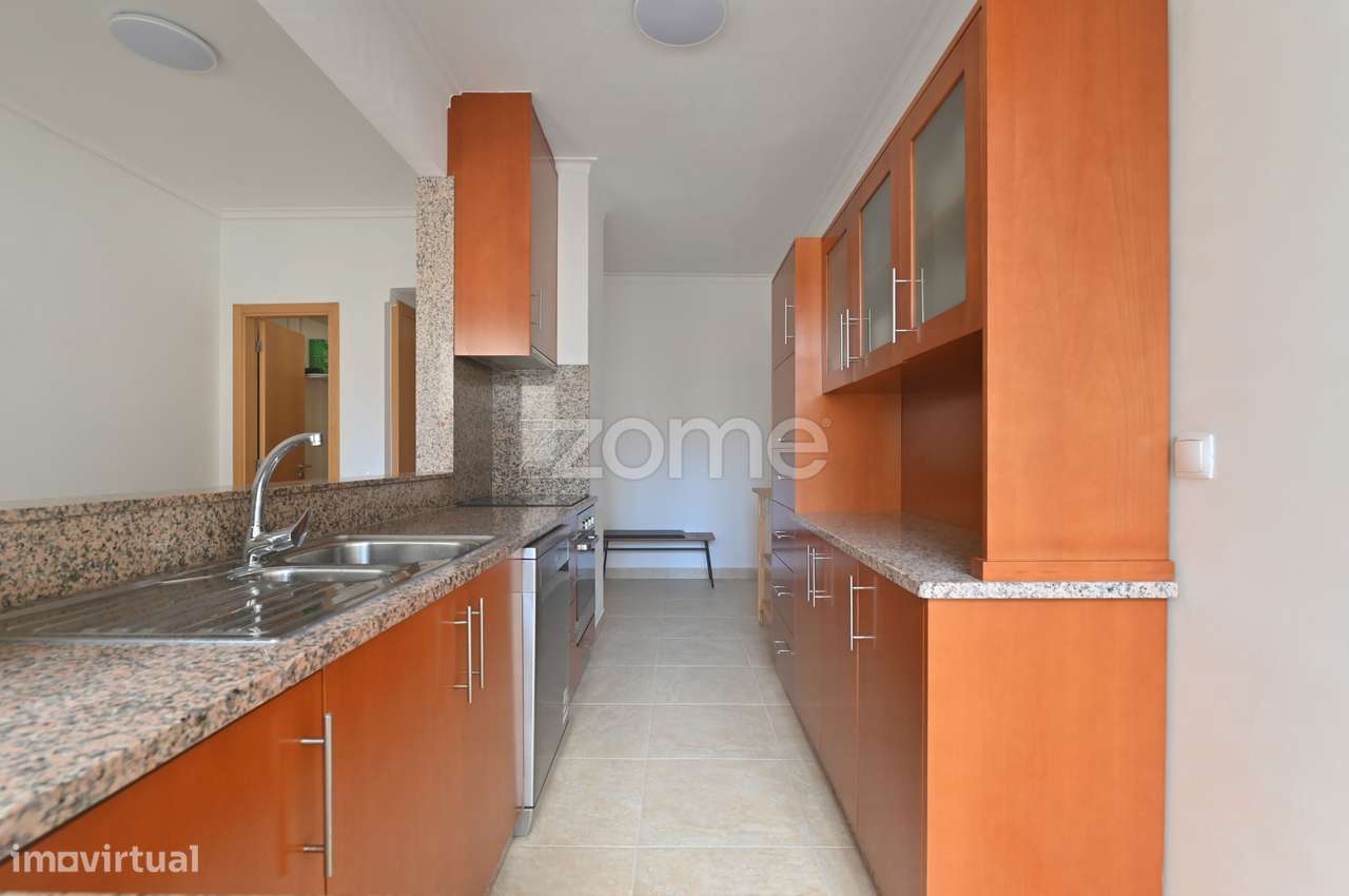 Apt T3 totalmente renovado no centro de Lisboa, junto à Gulbenkian-46
