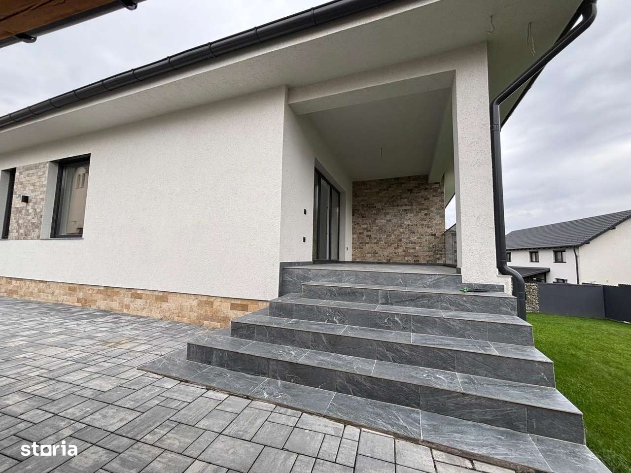 Casa single cu garaj + 490mp teren zona Selimbar 0% COMISION - Imagine principală: 2/10