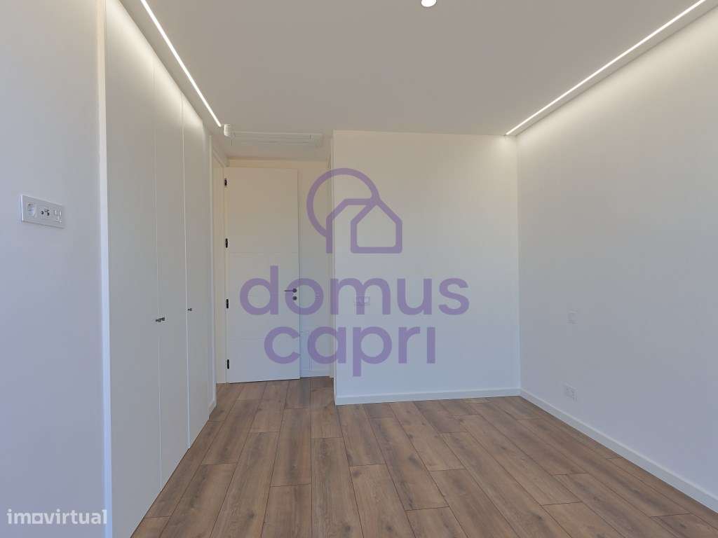 Moradia T3 com Vista Mar, Piscina e Estacionamento em Fuzeta-18