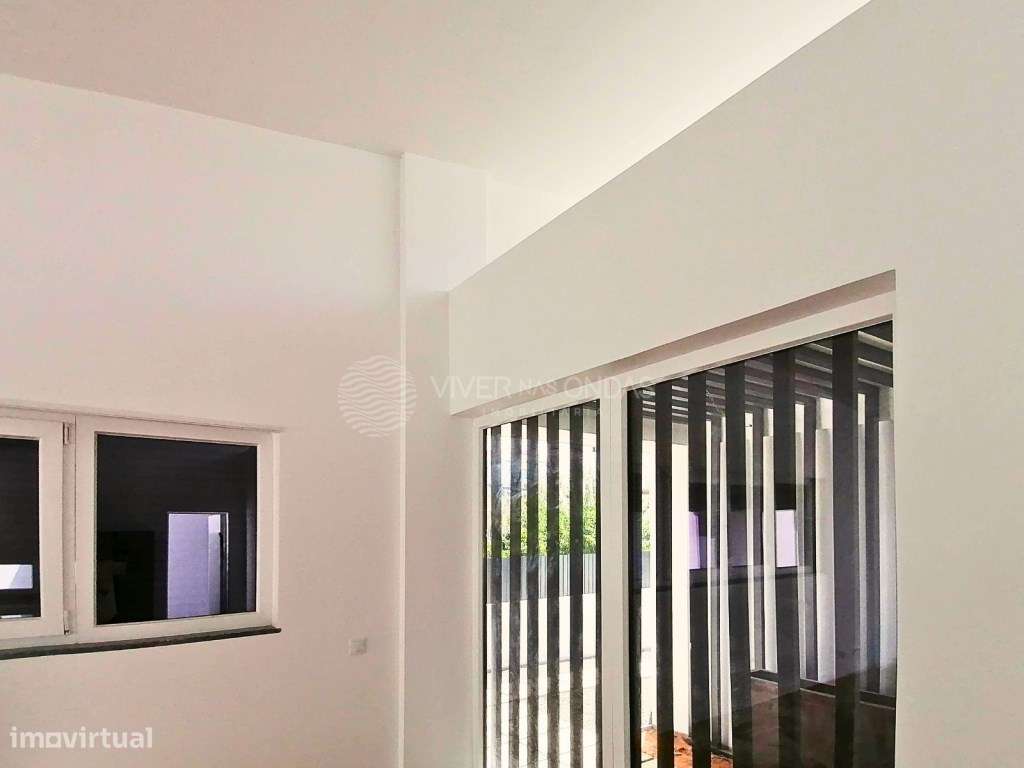 Moradia T3 nova com Piscina no Alto do Índio, Sobreda-22