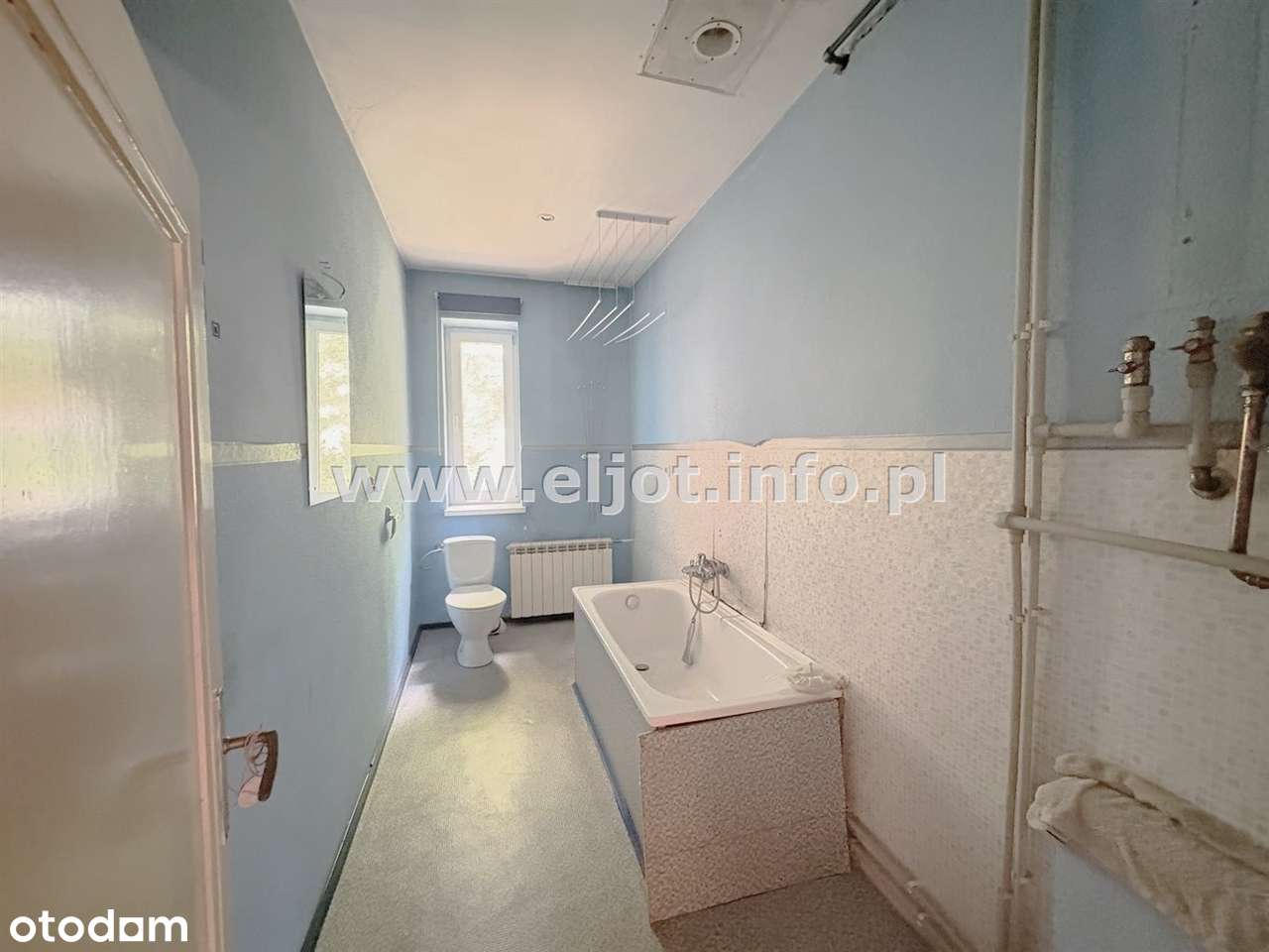 Budynek usługowo-mieszkalny 2piętrowy przy SCC-17