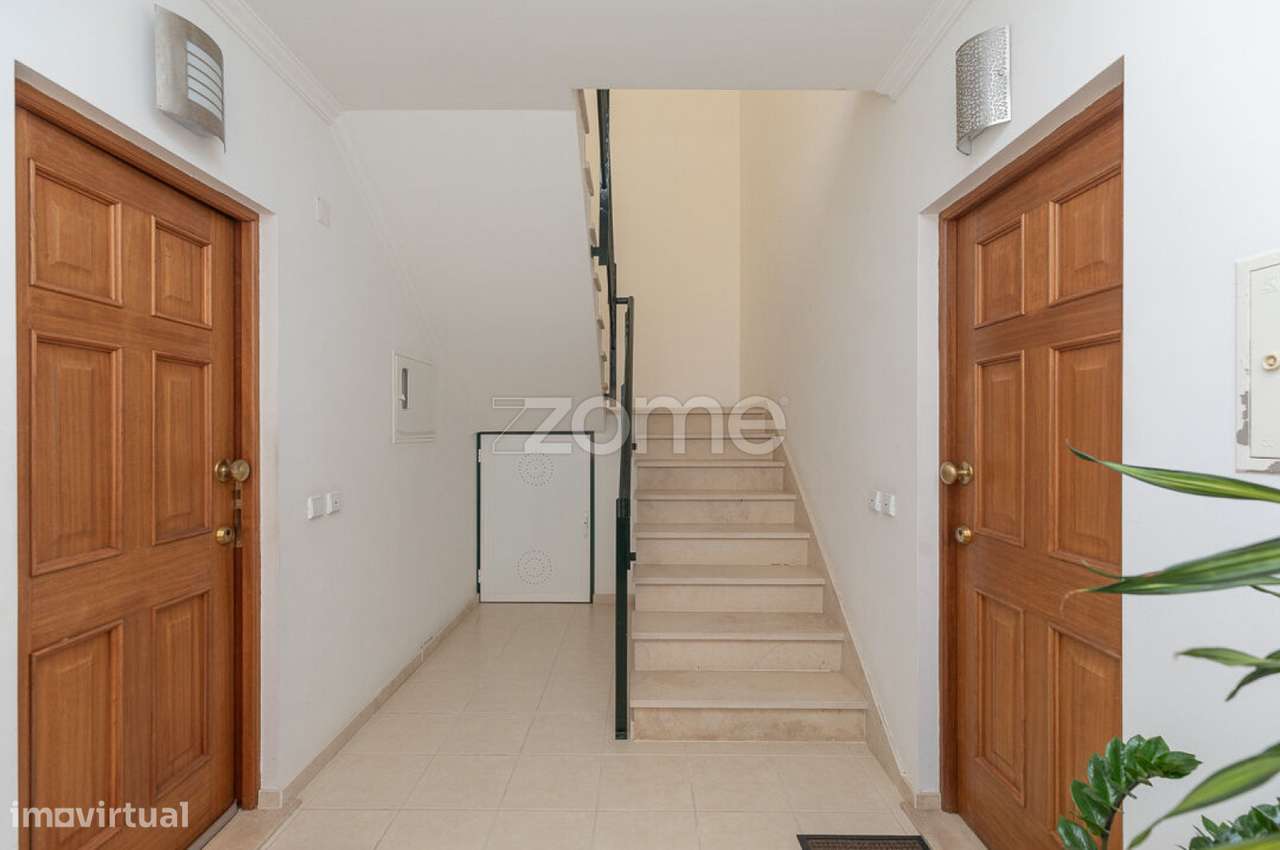 Apartamento T3+2 com Garagem| Cernache, Casconha-40