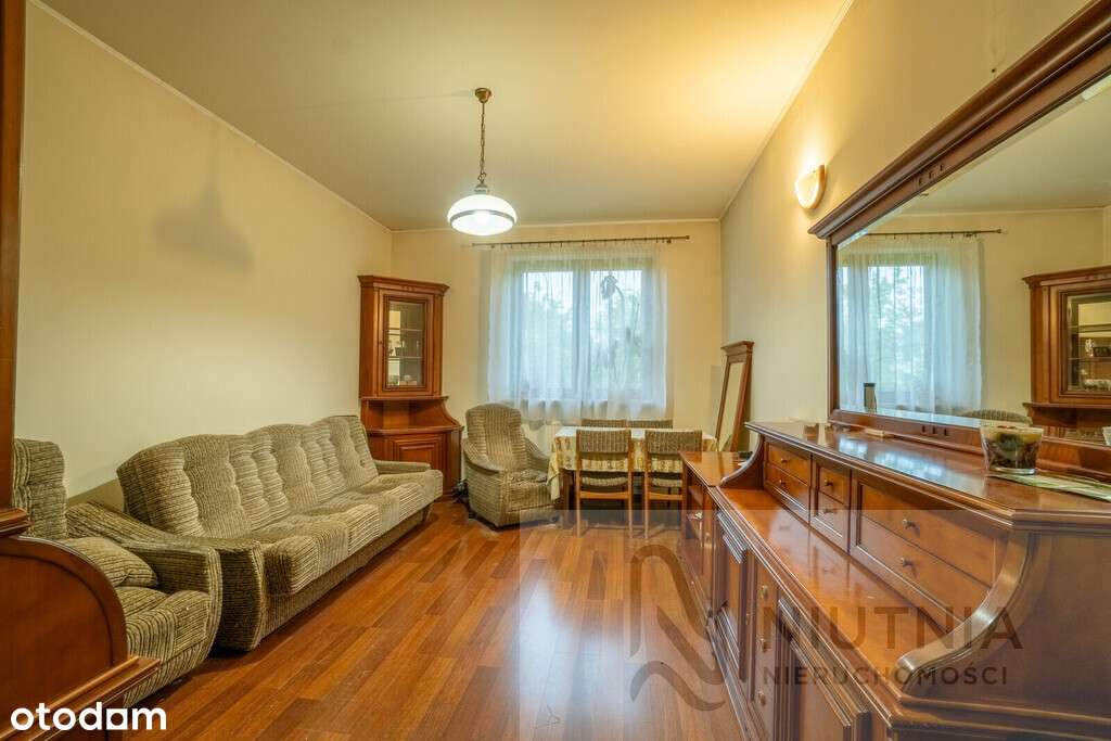 Wolnostojący dom z podwójnym garażem!-9