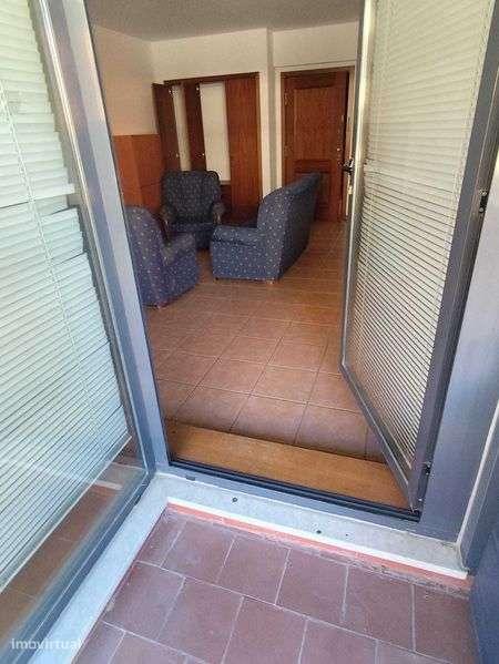 Alugo apartamento T1 no Porto na zona do Amial - Grande imagem: 5/6