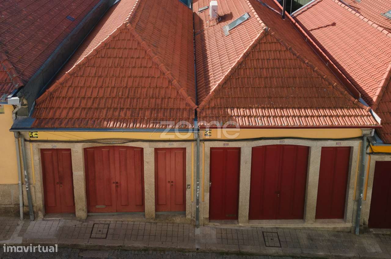 Moradia de luxo localizada no coração da cidade do Porto - Grande imagem: 2/36