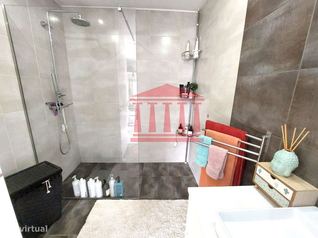 MORADIA TÉRREA SEMINOVA-37