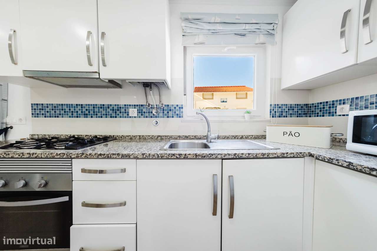 Moradia T1+3 na praia de São Martinho do Porto-3
