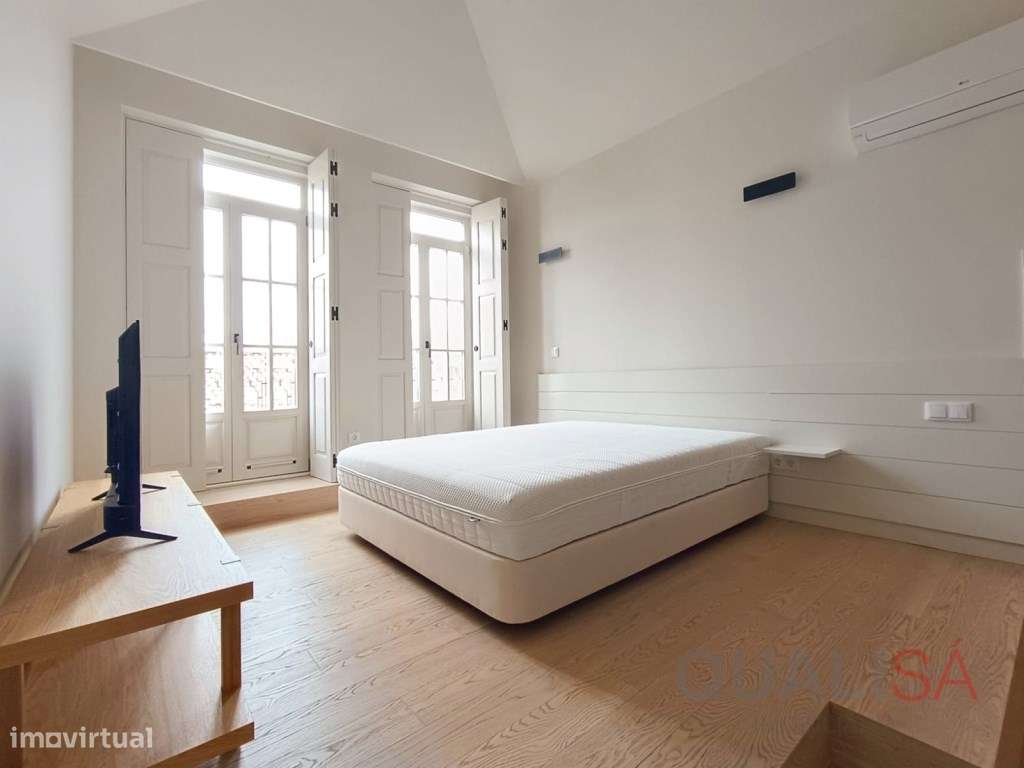 Apartamento T0 novo com varanda, equipado e mobilado, no centro his... - Grande imagem: 2/29