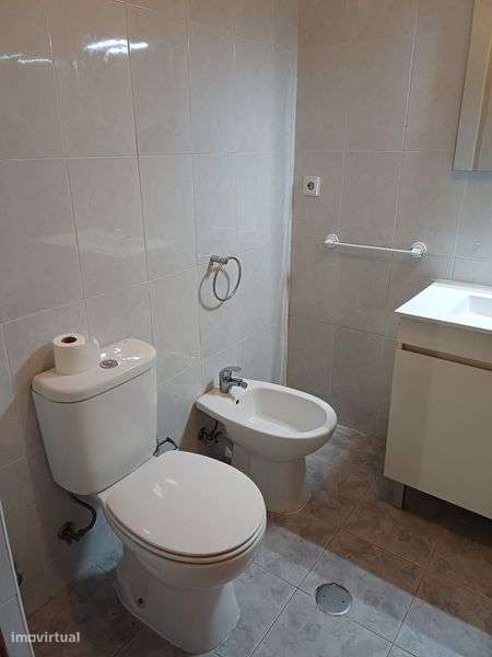 Alugo T2 - Vila Nova de Famalicão - Grande imagem: 5/12