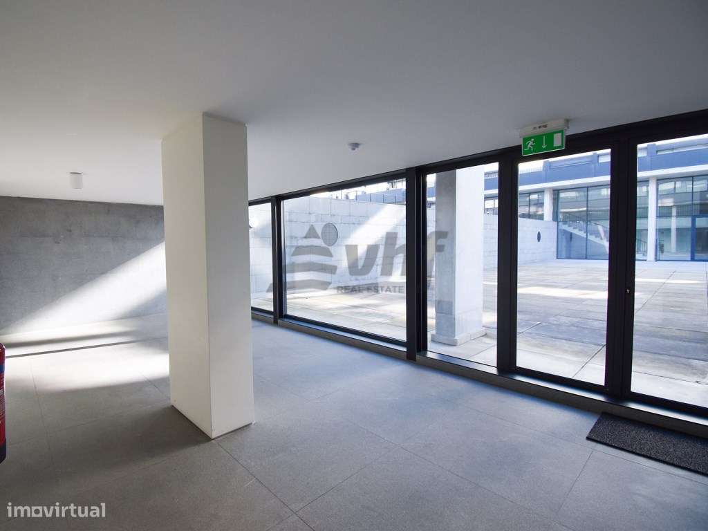 Apartamento T5 localizado no condomínio Jardim das Camélias - Gaia/...-44