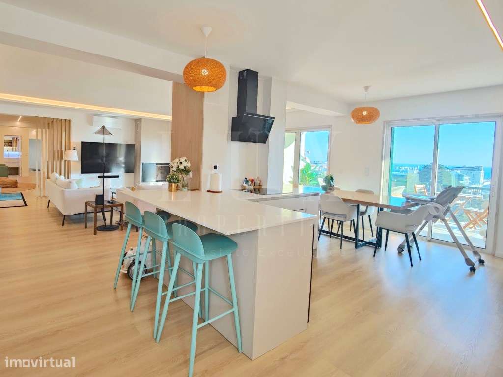PENTHOUSE T5 DE LUXO COM VISTA FRONTAL DE MAR NO CENTRO DO ESTORIL-15
