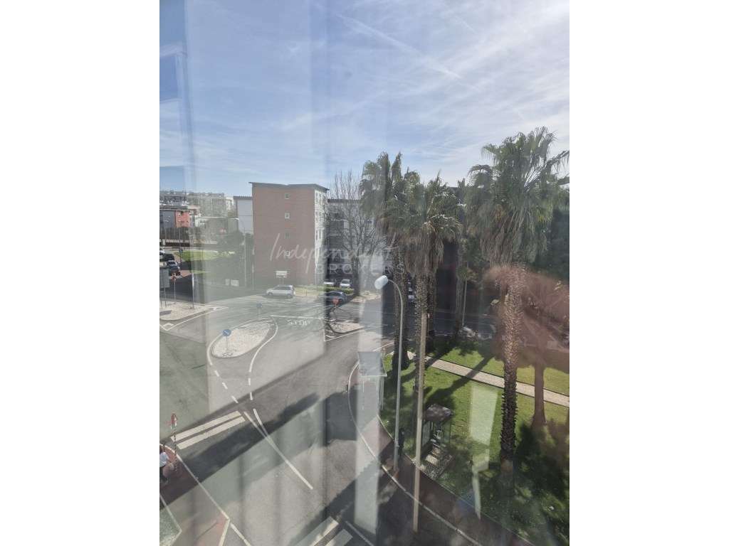 T2 em Oeiras para venda na Figueirinha-16