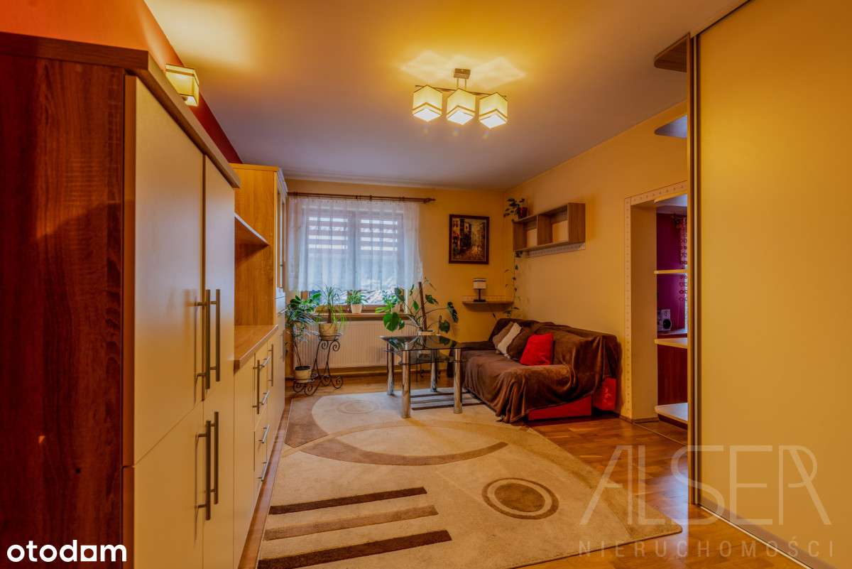 Dom na Osiedlu Bajkowym + Budynek Mieszkalno-Gosp.-6