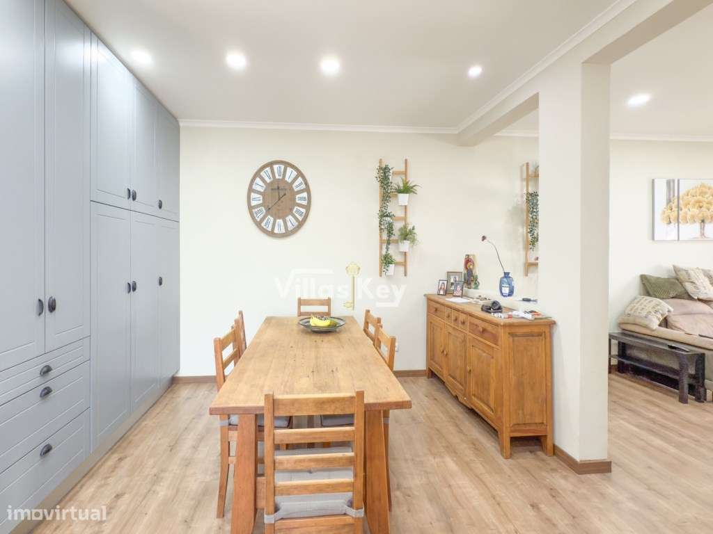 Encantadora moradia Típica Renovada com 2+1 Quartos no Coração de A... - Grande imagem: 4/26