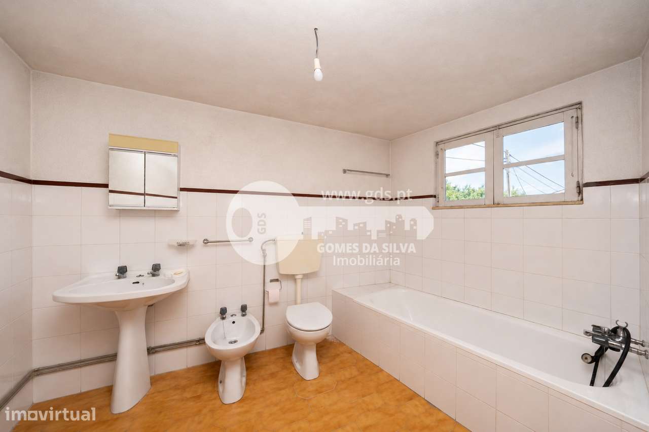 Moradia T3 na Loureira, Vila Verde-10