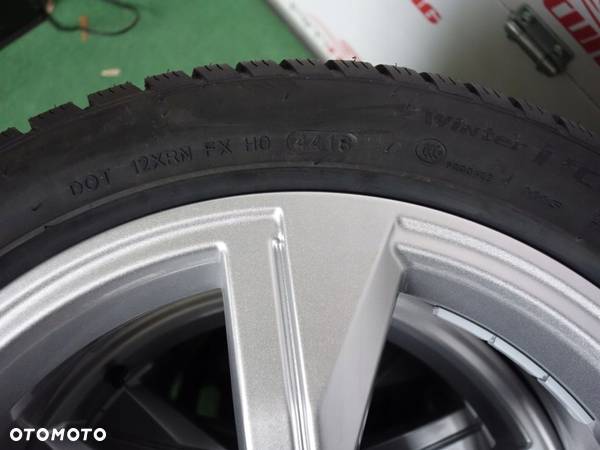 Opony Hankook Winter I'cept Evo2 W320 215/45 R17 - 2