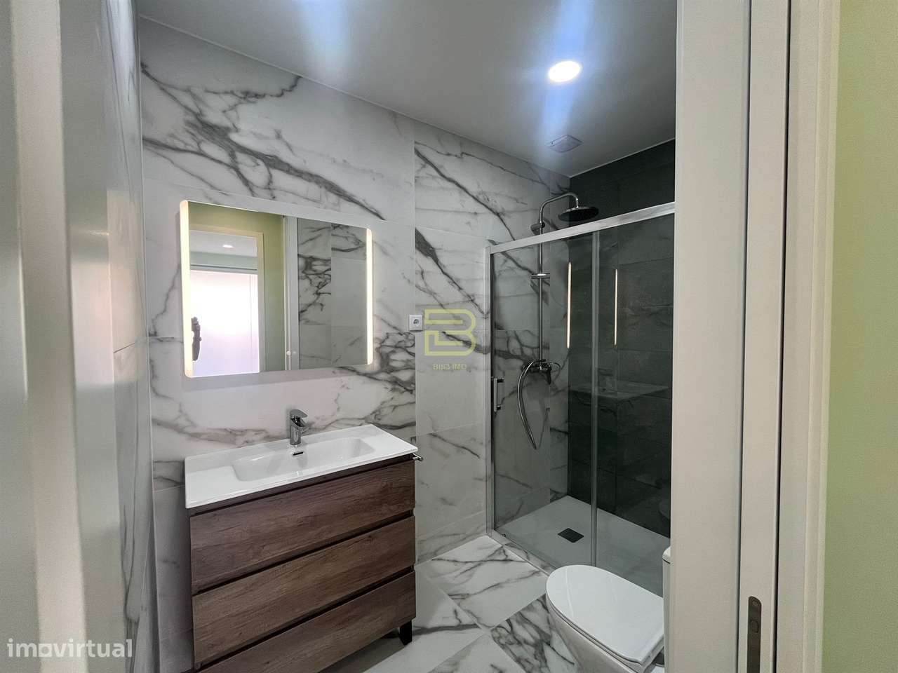 T3+1 Totalmente Renovado | Rés do Chão | Mafamude – Vila Nova de Gaia-10