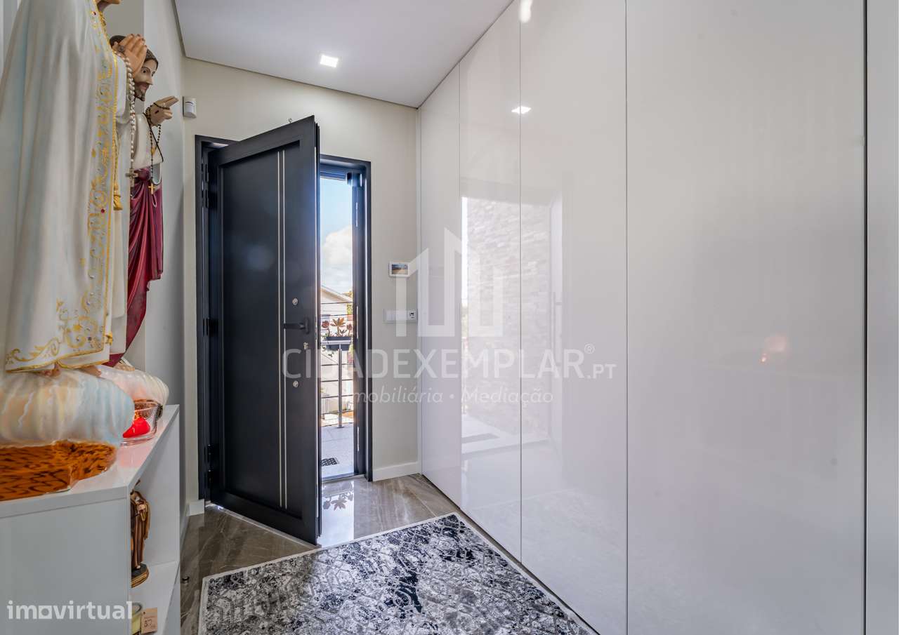 MORADIA T3 DE LUXO C/ PISCINA-Centro de Penafiel-9