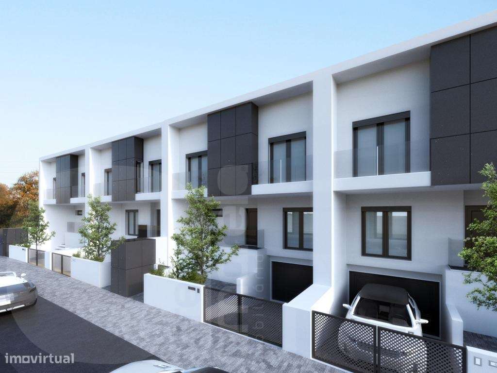 Moradia T4 em Banda, em excelente localização , Alcochete - Grande imagem: 1/14