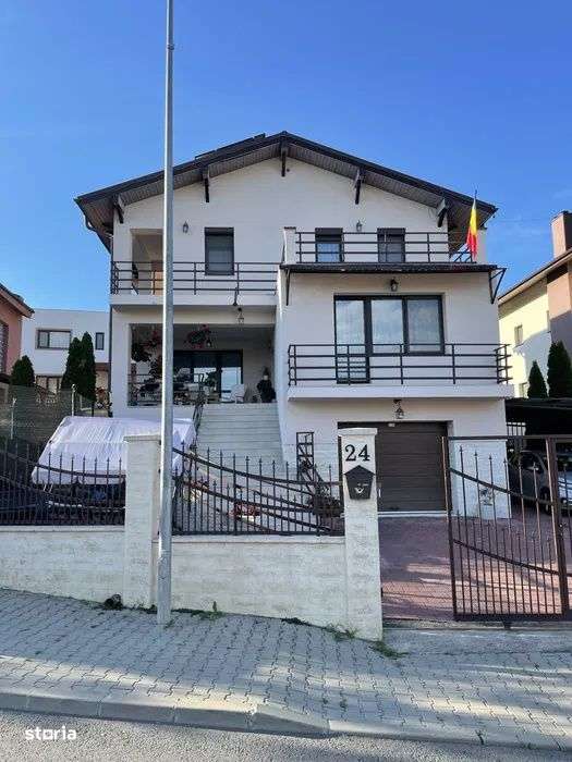 Casa  cu 4 camere, 300mp,garaj, str Votonet - Imagine principală: 1/8