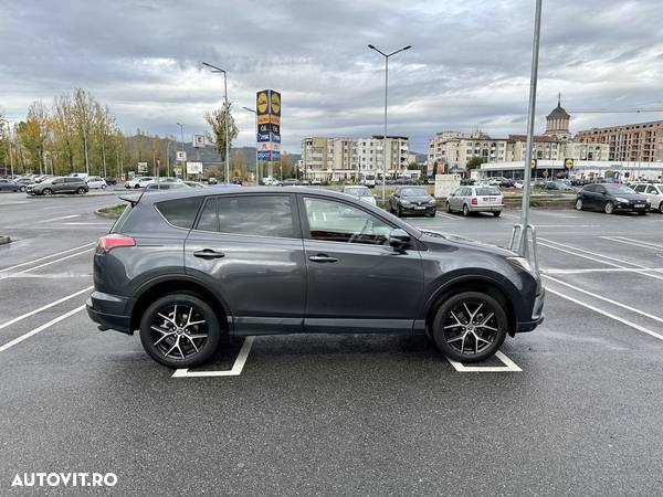 Toyota RAV4 2.0 D-4D 2WD Executive - 16