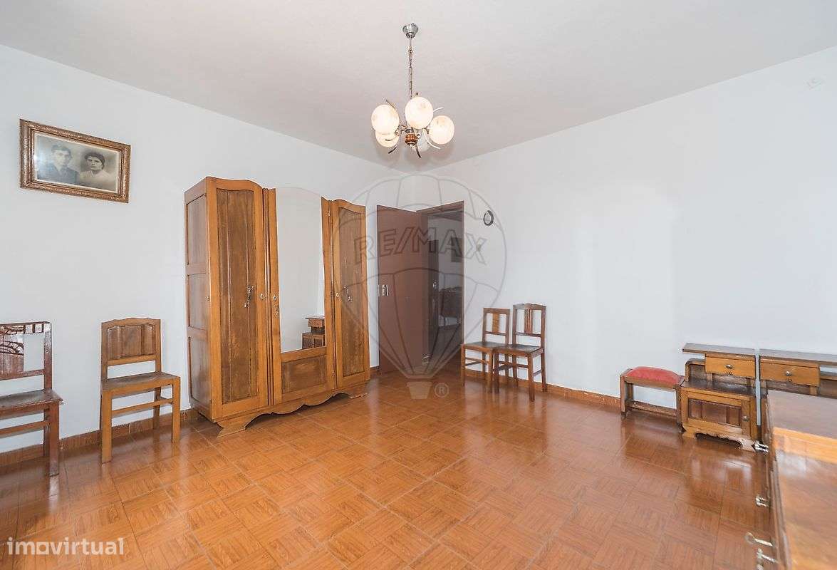 Moradia T2 para venda-13