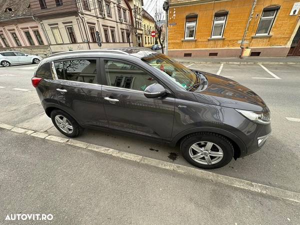 Kia Sportage 2.0 DSL 6AT 4x4 Classic - 9