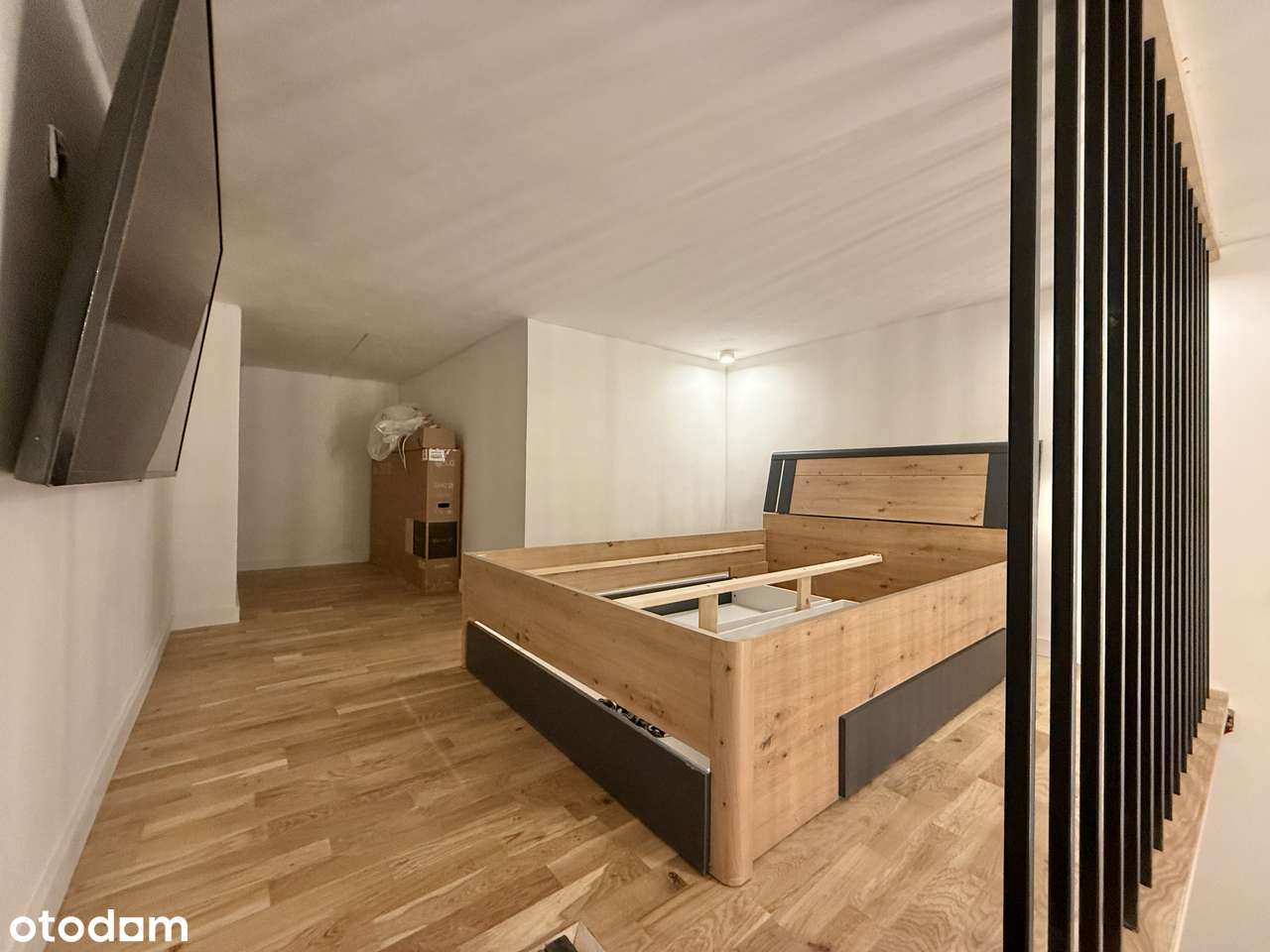 BEZPOŚREDNIO Kawalerka z antresolą, dojazd 13 min do Dworca Głównego-1