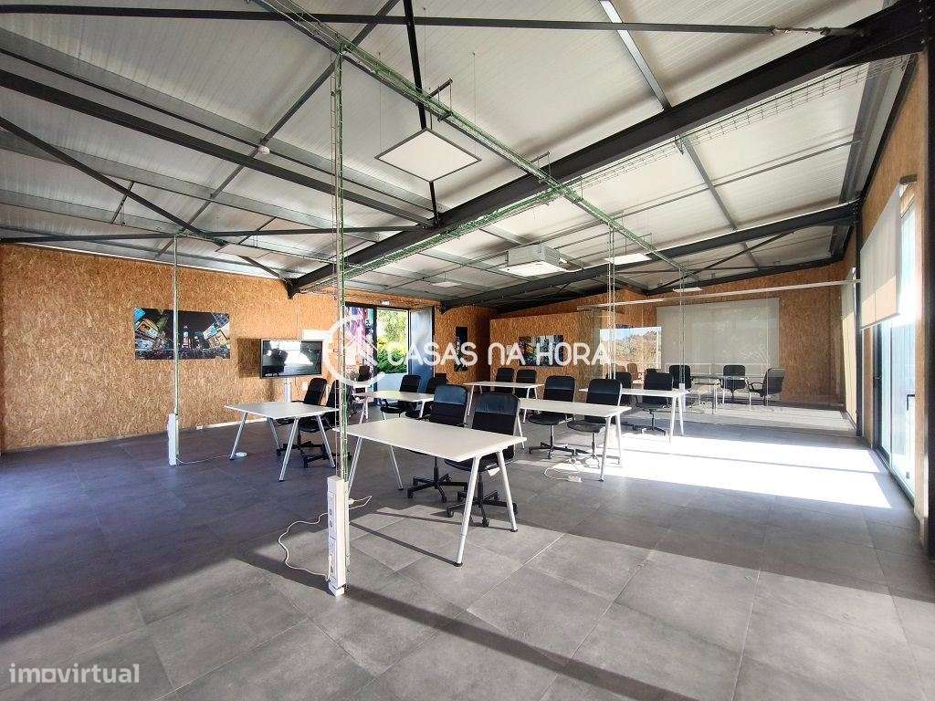 EDIFÍCIO DE ESCRITÓRIO - Condomínio Privado - Rio de Mouro - Grande imagem: 2/25