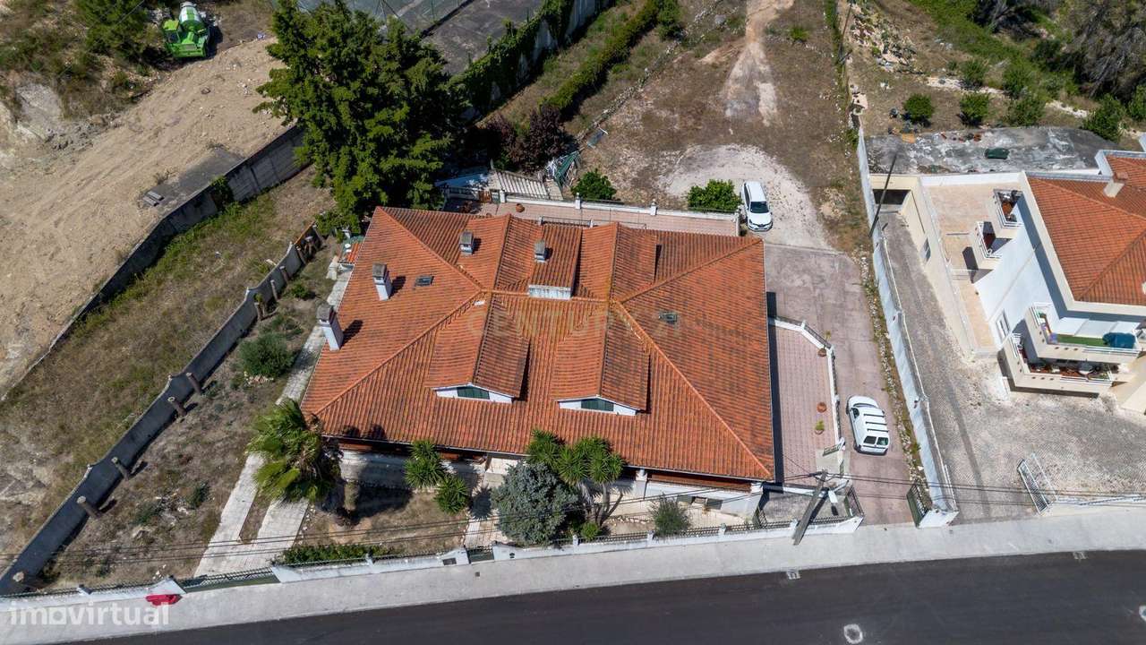 Espetacular Moradia com Jardim em Tomar, Santarém - Grande imagem: 4/22