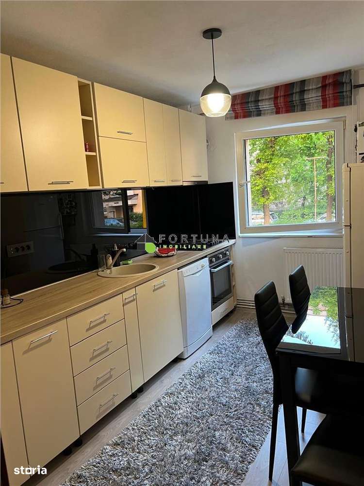Apartament 3 camere decomandat mobilat utilat - Judetean-3