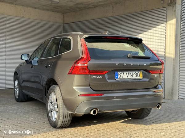 Volvo XC 60 2.0 T8 PHEV Momentum Plus AWD - 5