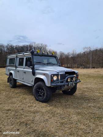 Land Rover Defender 110 S/T - 2