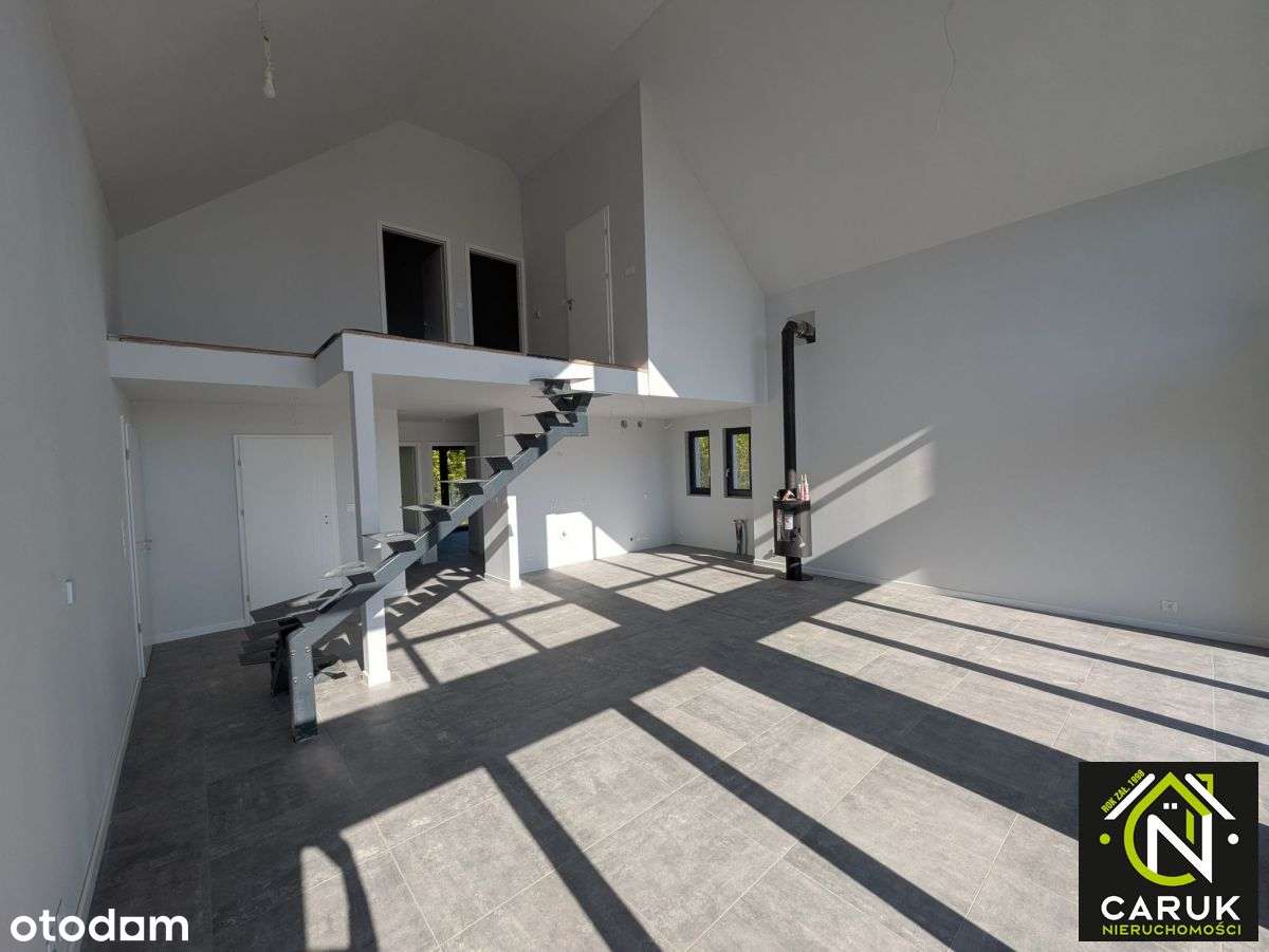 Nowoczesny Energooszczędny Dom na Wyspie-9