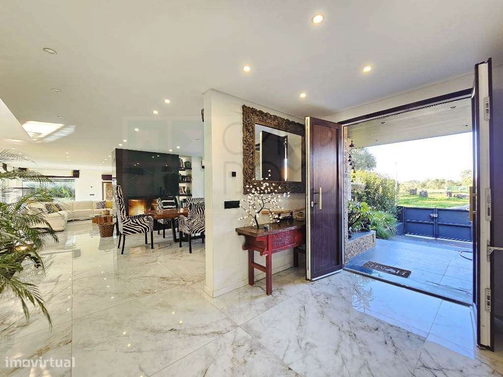 Magnifica moradia T4 com piscina na Urbanização Aroeira, em Santo E...-25