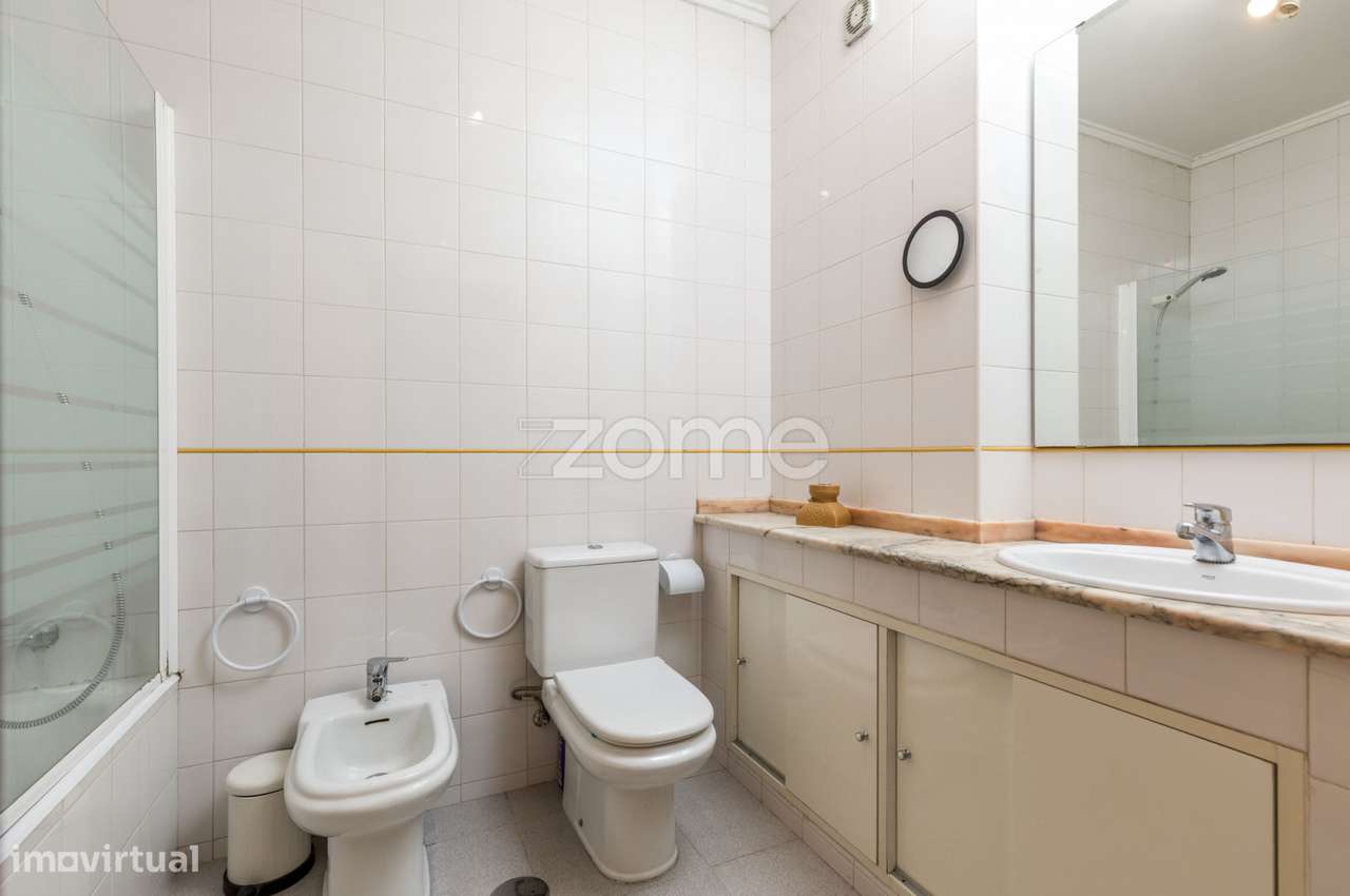 T3 / T4 Duplex com Terraços em Condomínio com Piscina – Francelos-21