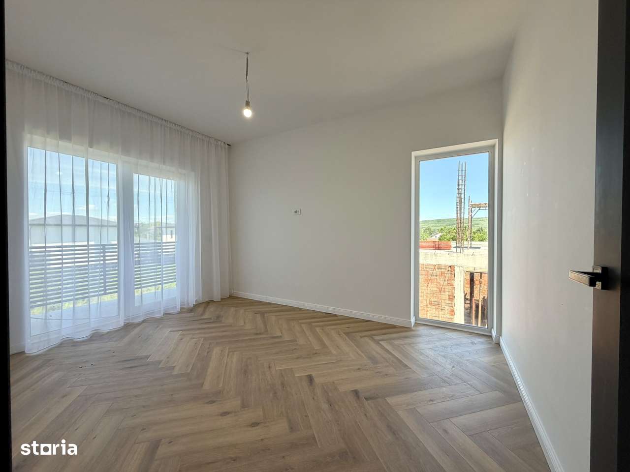 PF ! Casa 4 camere 110mp 2 bai Bucium- Hanul 3 Sarmale-14
