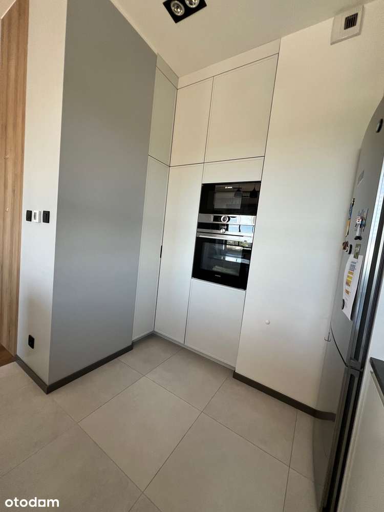 Przestronne, wysokie 3-pokojowe mieszkanie z balkonem, ostatnie piętro - Pełny obrazek: 5/19