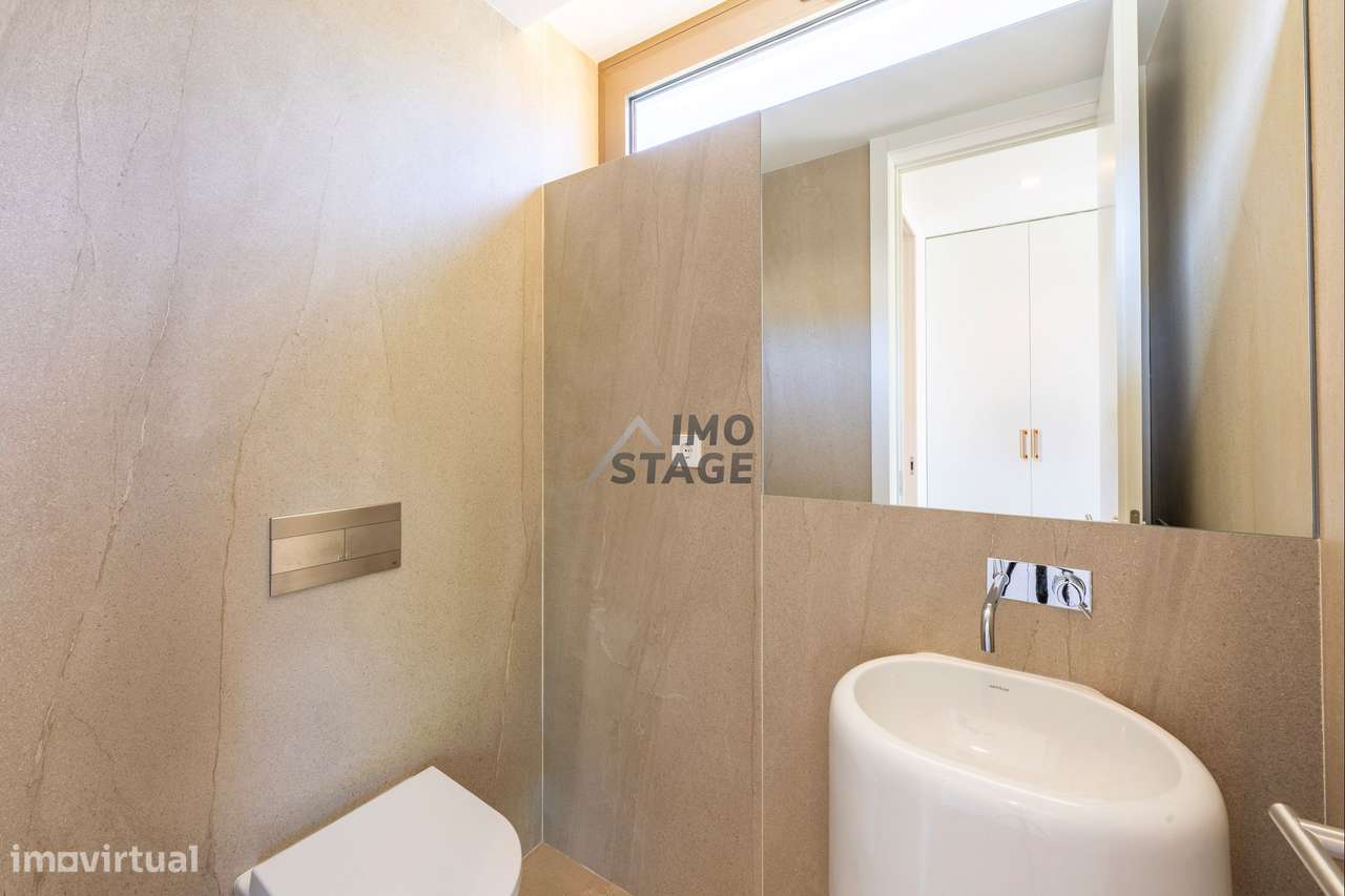Moradia T3 de Luxo | 4 Pisos | Elevador | Jardim Privativo 195m² | Boa-15