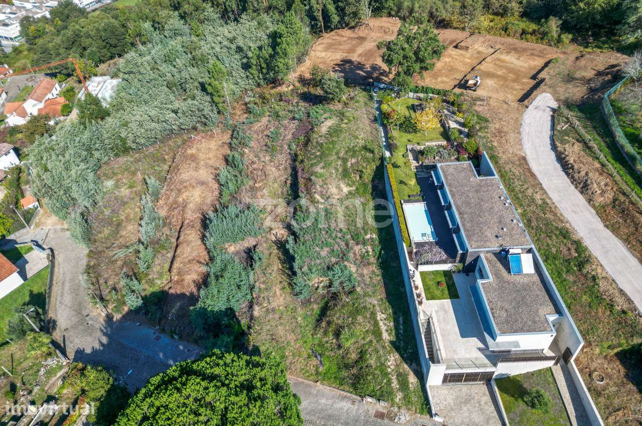 Terreno para moradia térrea com piscina em Vila Nova de Cerveira - Grande imagem: 3/18