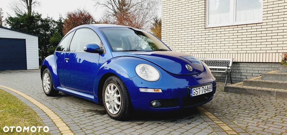 Volkswagen New Beetle - 2