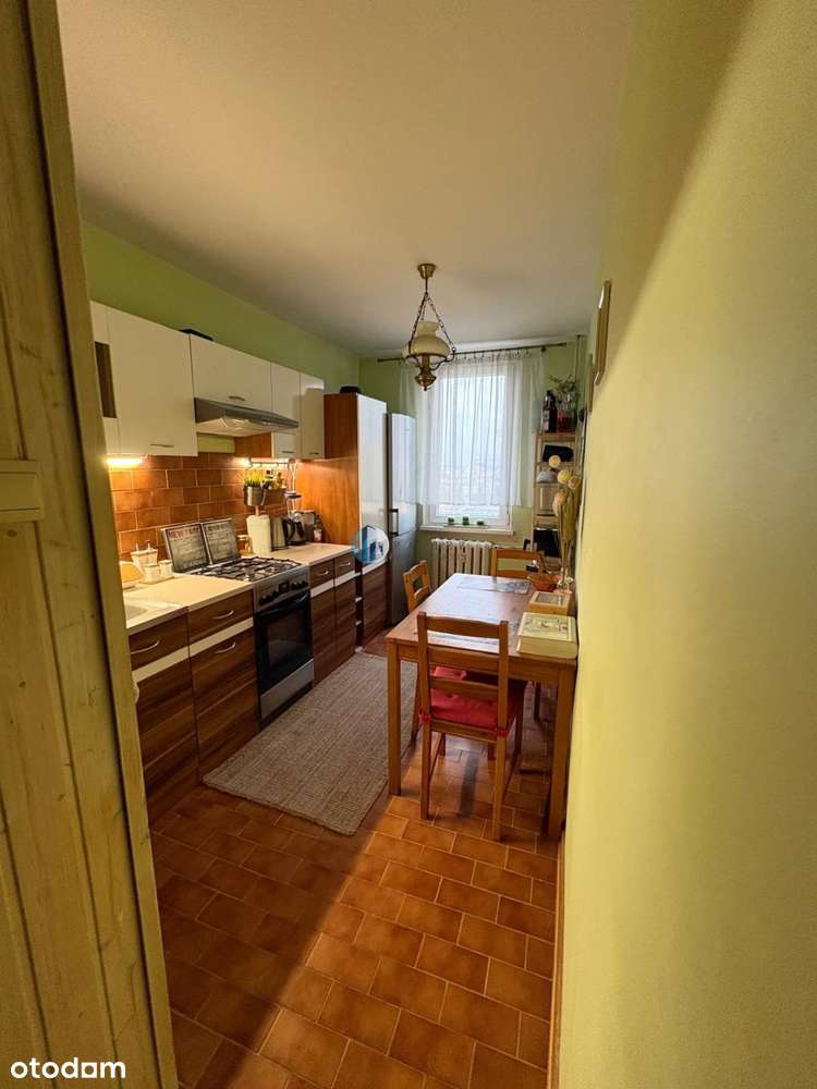 3 rozkładowe pokoje z osobną widną kuchnią-10