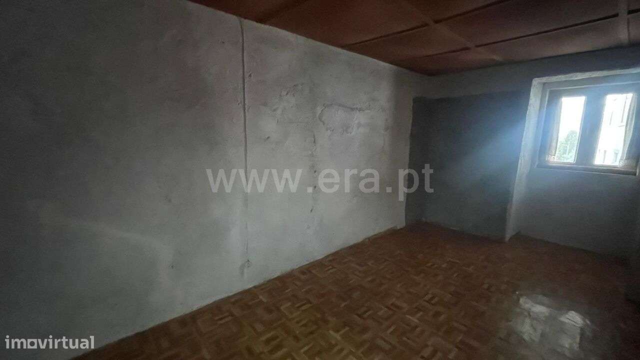 Moradia T3 / Seia, Paranhos - Grande imagem: 4/12