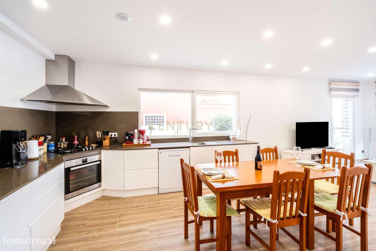 MORADIA ISOLADA TÉRREA T3 COM PISCINA AQUECIDA - ASSENTA (São Pedro d-13