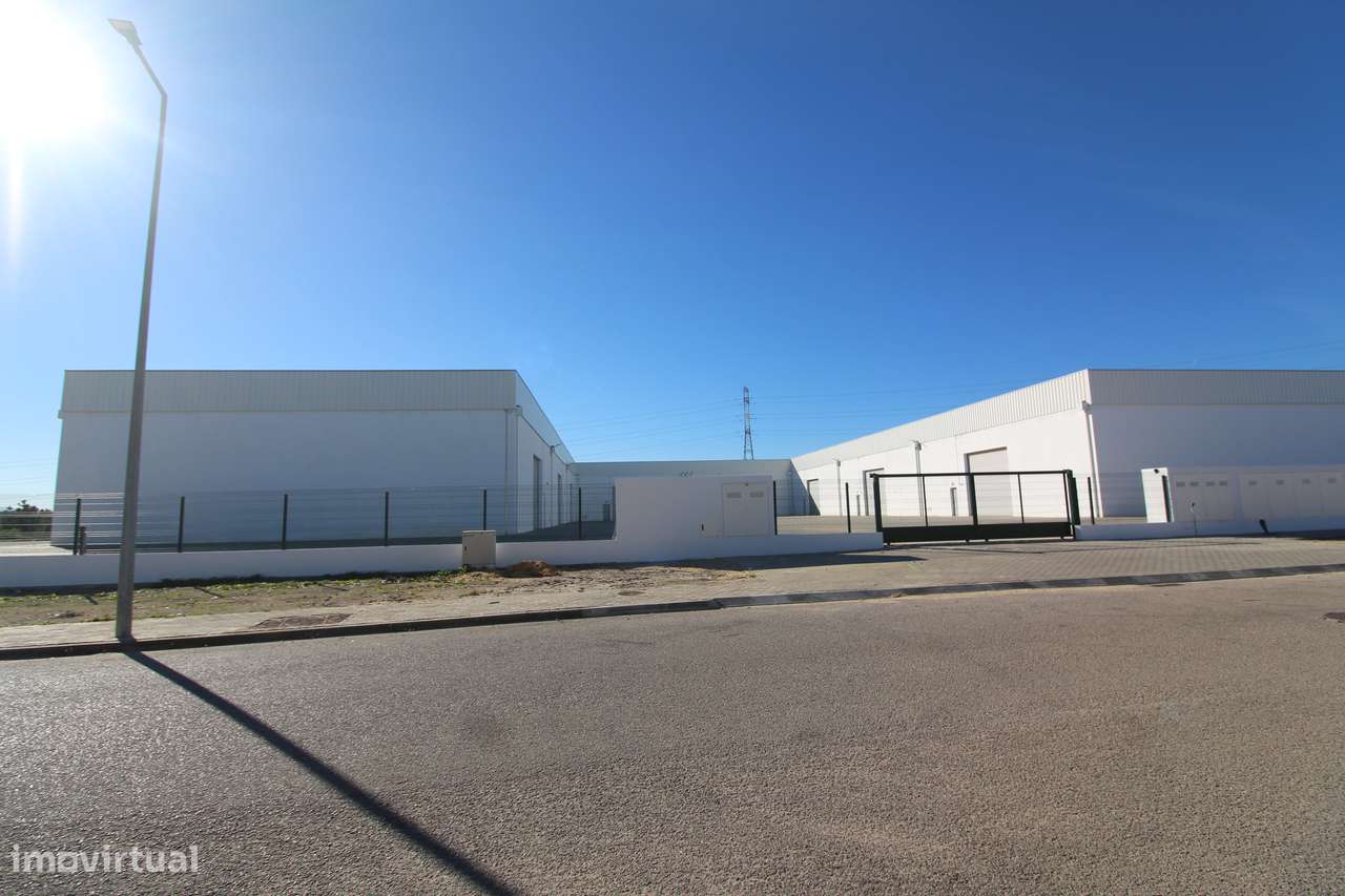 Armazém Industrial em condomínio fechado - Grande imagem: 3/4