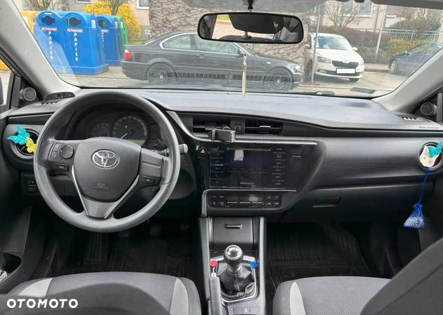 Toyota Auris 1.4 D-4D Active - 5